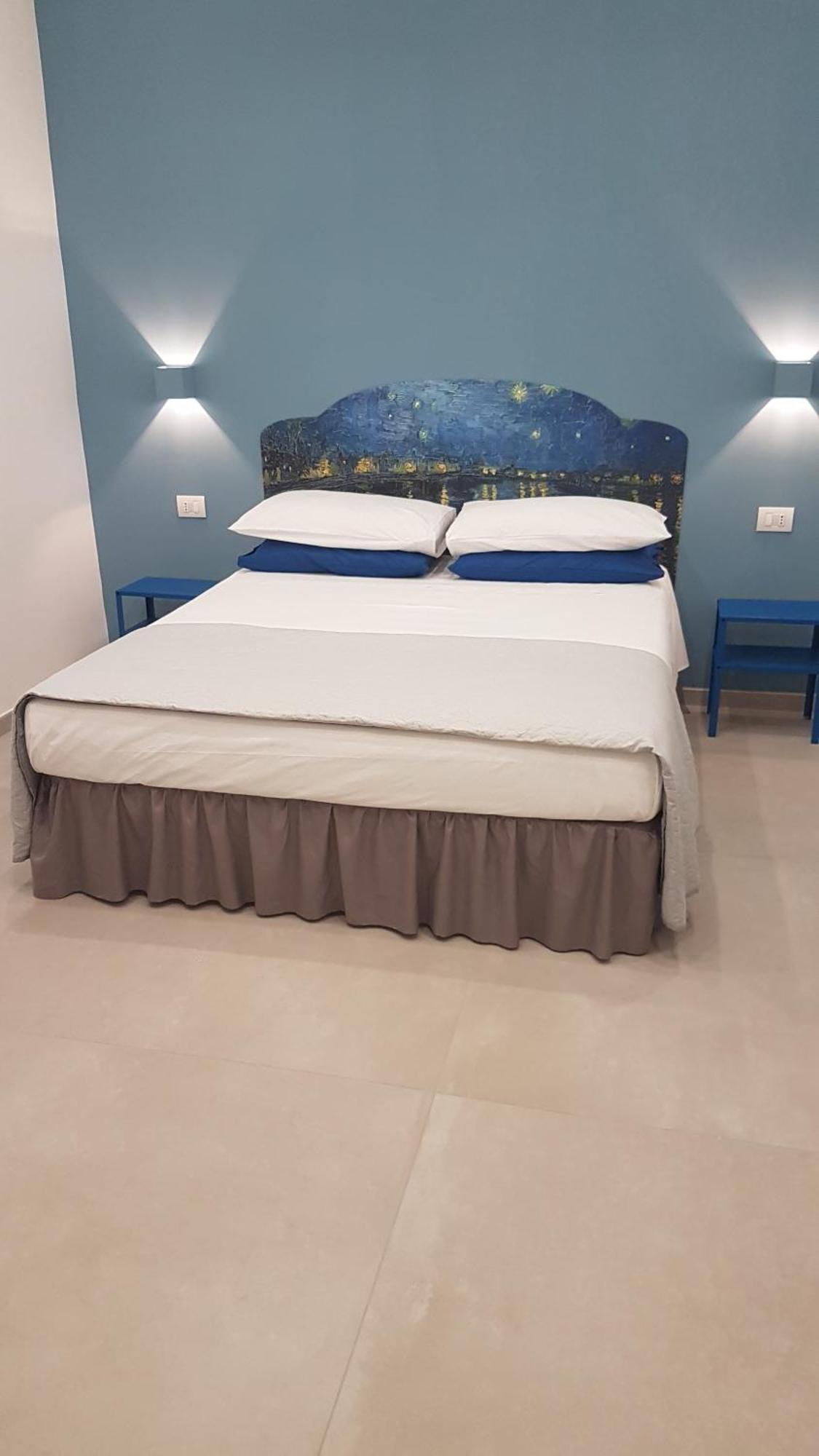 Partenope 10 * Neapel